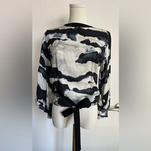NWOT NEMRAC WRAP-OVER TOP size S